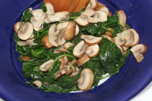 Sautéed scallops with mushrooms & spinach 